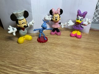 Muñecos Disney Mickey, Minnie, Daisy y Flik
