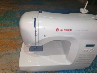 Máquina de Coser SINGER F527C Blanca