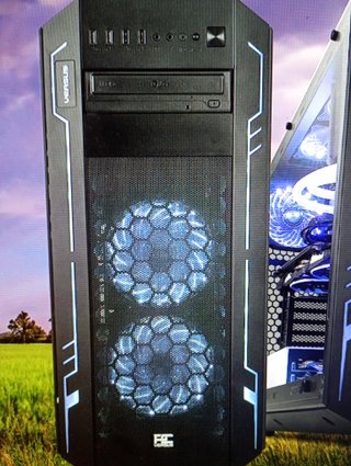 Torre Gaming Versus 5 Ventiladores RGB