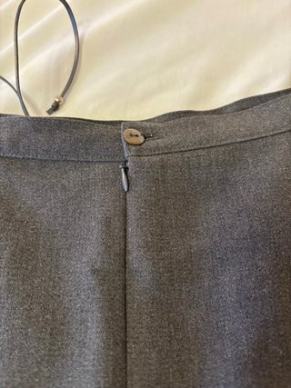 Falda gris con etiqueta nueva talla grande formal
