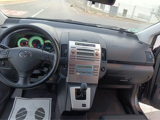 Toyota Verso 2008
