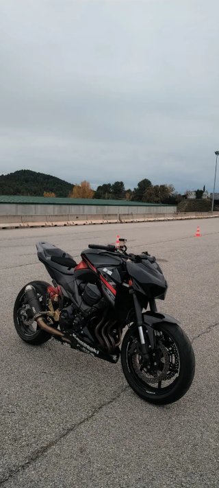 Kawasaki Z800e Negra/naranja