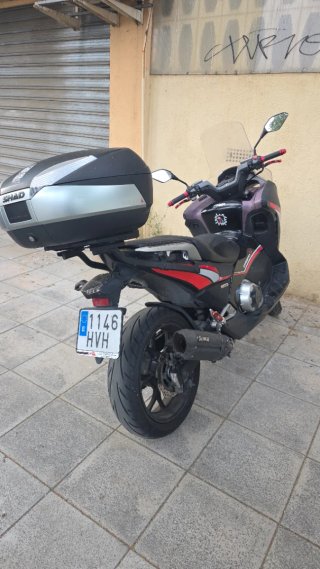 Moto Honda integra 700 automática
