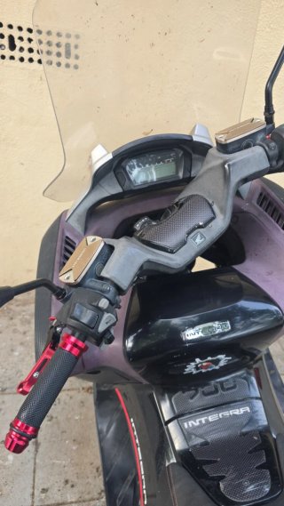 Moto Honda integra 700 automática