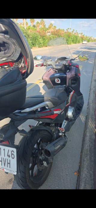 Moto Honda integra 700 automática