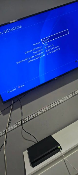 PS4 (Playstation 4) Negra + 2 Controles