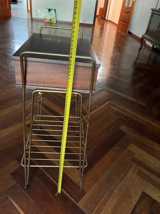 Mesa auxiliar antigua madera y metal