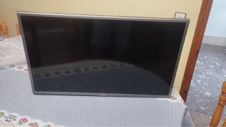 Televisor LG 32 Gris y Negro