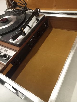 Tocadiscos portatil Iberia DP-811S