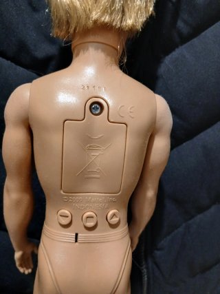 Ken Barbie parla Ultimate Boyfriend Mattel