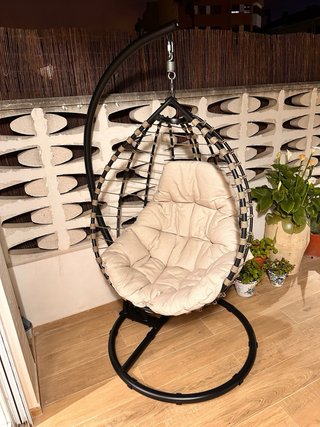 Silla Colgante con Cojín Beige