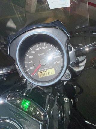 Suzuki Intruder M800 Negra