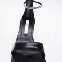 Sandalias negras