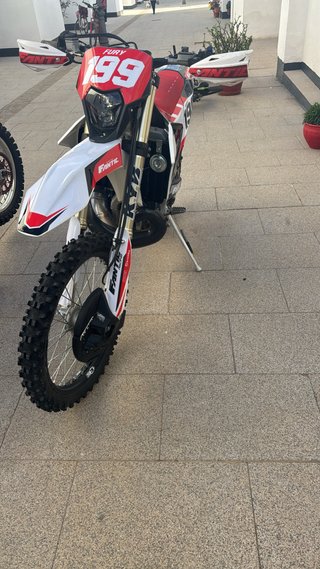 Fantic 300 2 tiempos 2025