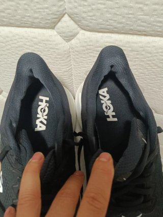 Zapatillas Hoka Bondi 9 Negras y Blancas
