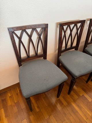 Mesa y sillas de comedor madera