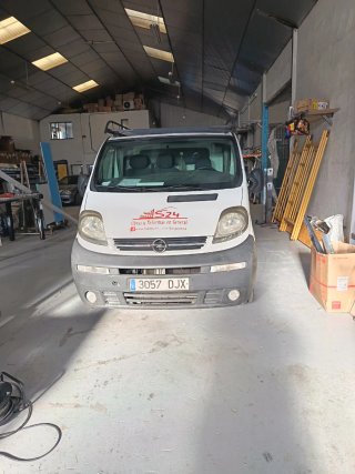 Opel Vivaro 2005