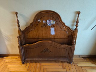 Cabecero de cama infantil de madera
