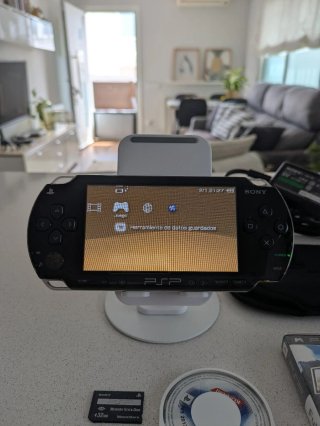 Consola Sony PSP Negra + Accesorios