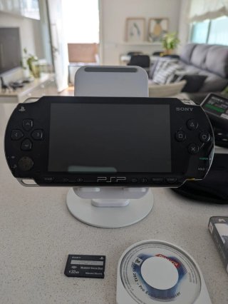 Consola Sony PSP Negra + Accesorios