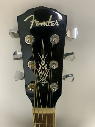 Guitarra Electroacústica Fender + Afinador