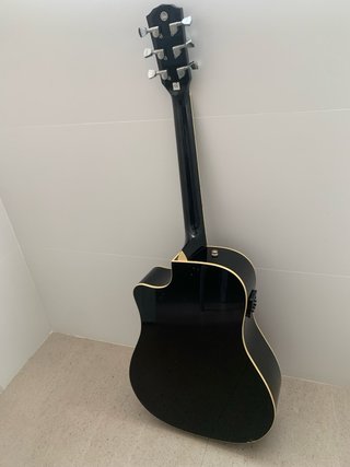 Guitarra Electroacústica Fender + Afinador