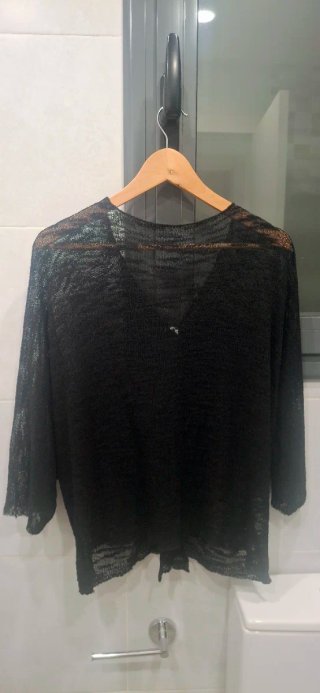 Chaqueta ganchillo negra talla única. Como nueva.