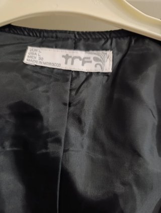 Chaleco TRF Negro Mujer