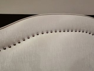 Cabecero Cama 150 Blanco Tapizado con tachuelas