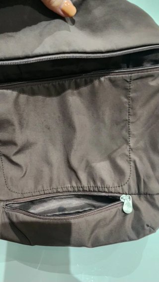 Bolso tipo mochila marrón