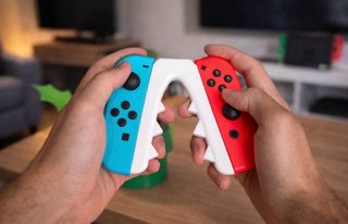 Soporte mandos y cartuchos Nintendo Switch