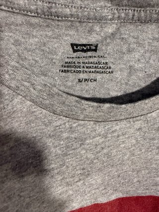 Camiseta Levi's Gris Logo Clásico