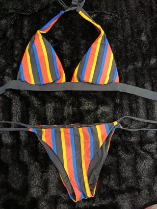 Bikini de rayas multicolor