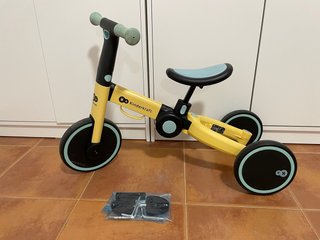 Triciclo 3 en 1 Kinderkraft 4TRIKE Amarillo.