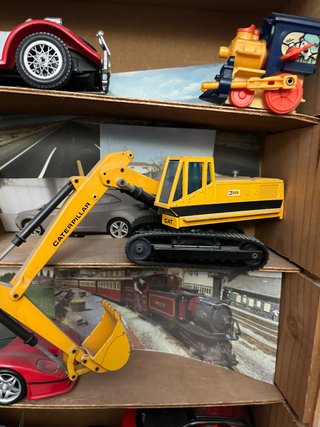 Excavadora Caterpillar Amarilla