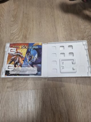 Caja Pokémon Luna Nintendo 3DS
