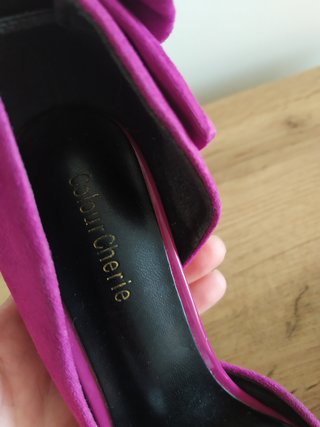 Sapatos stilettos fúcsia com laço atrás 37