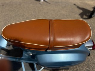 Vespa 75 Azul