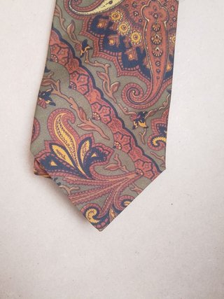 Cravatta Grigioperla Pura Seta Motivo Paisley
