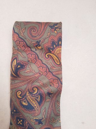 Cravatta Grigioperla Pura Seta Motivo Paisley
