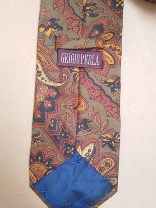 Cravatta Grigioperla Pura Seta Motivo Paisley