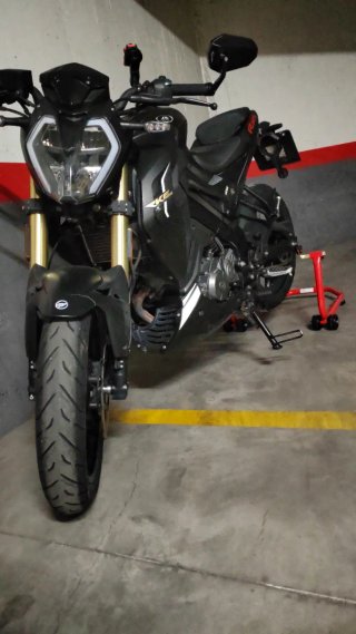 Keeway RKF 125 Negra