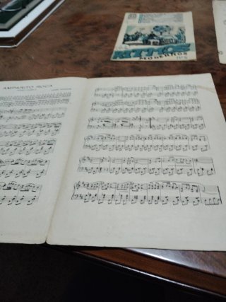 Partituras antiguas de piano