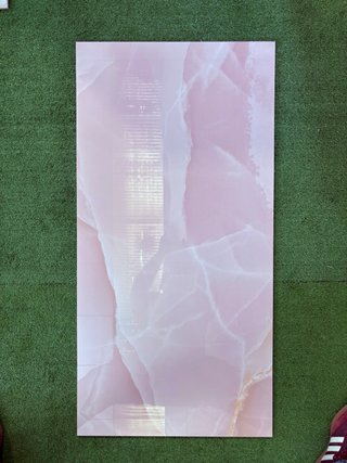 Porcelánico Rosa tipo Ónix