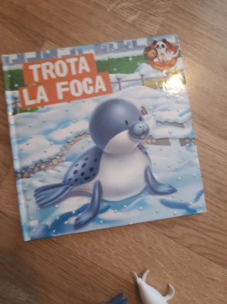 Colección de libros y su animal. Infantil