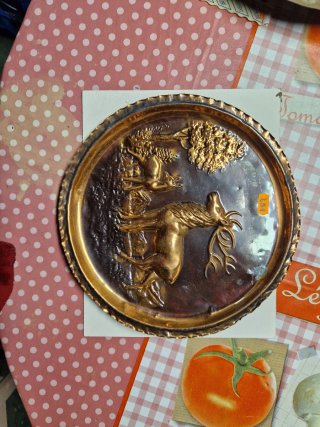 Figuras de bronce estilo antiguo