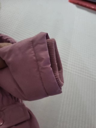 Parka rosa con capucha forrada