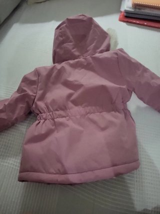 Parka rosa con capucha forrada