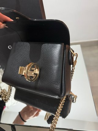 Bolso Gucci Negro Cadena Dorada