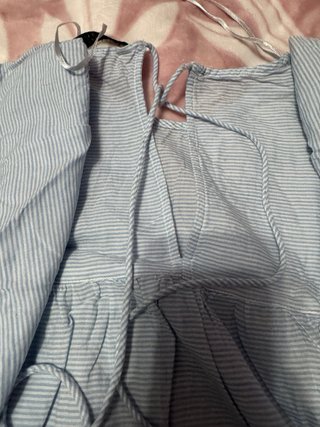 Camisa Rayas Azul y Blanca Bordada